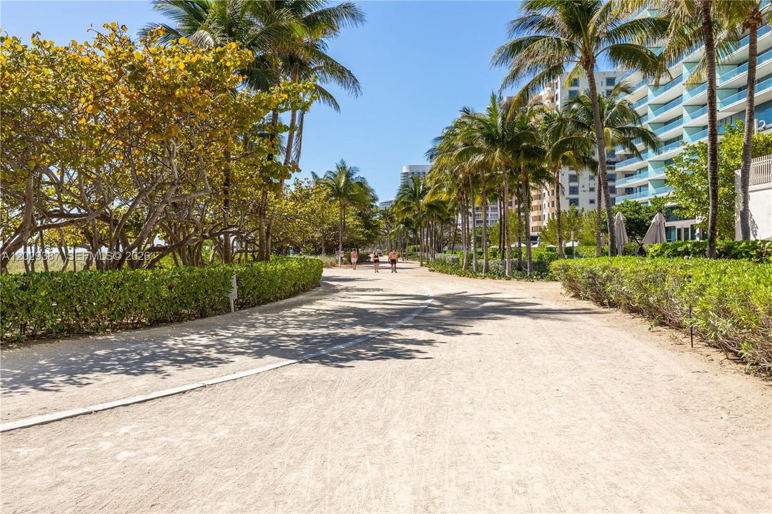En Venta: $2,880,000 (3 camas, 2 baños, 2675 Pies cuadrados)