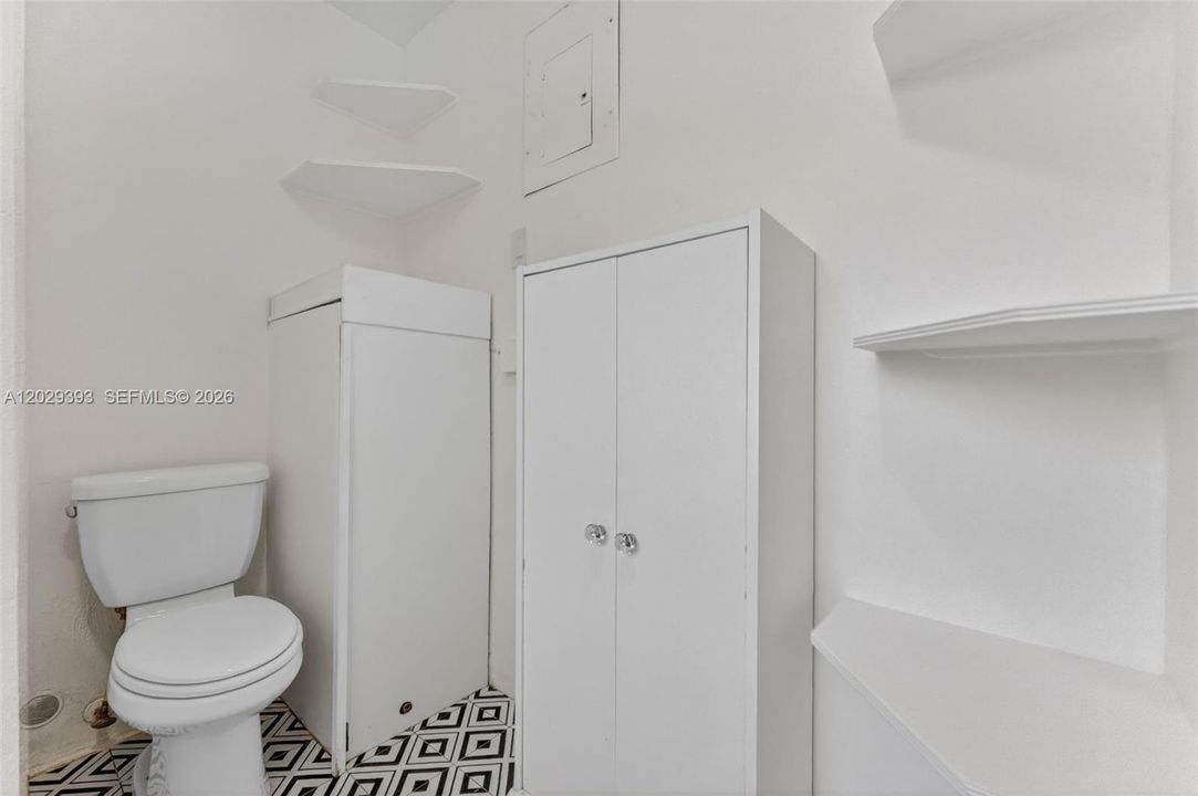 En Venta: $525,000 (2 camas, 2 baños, 950 Pies cuadrados)