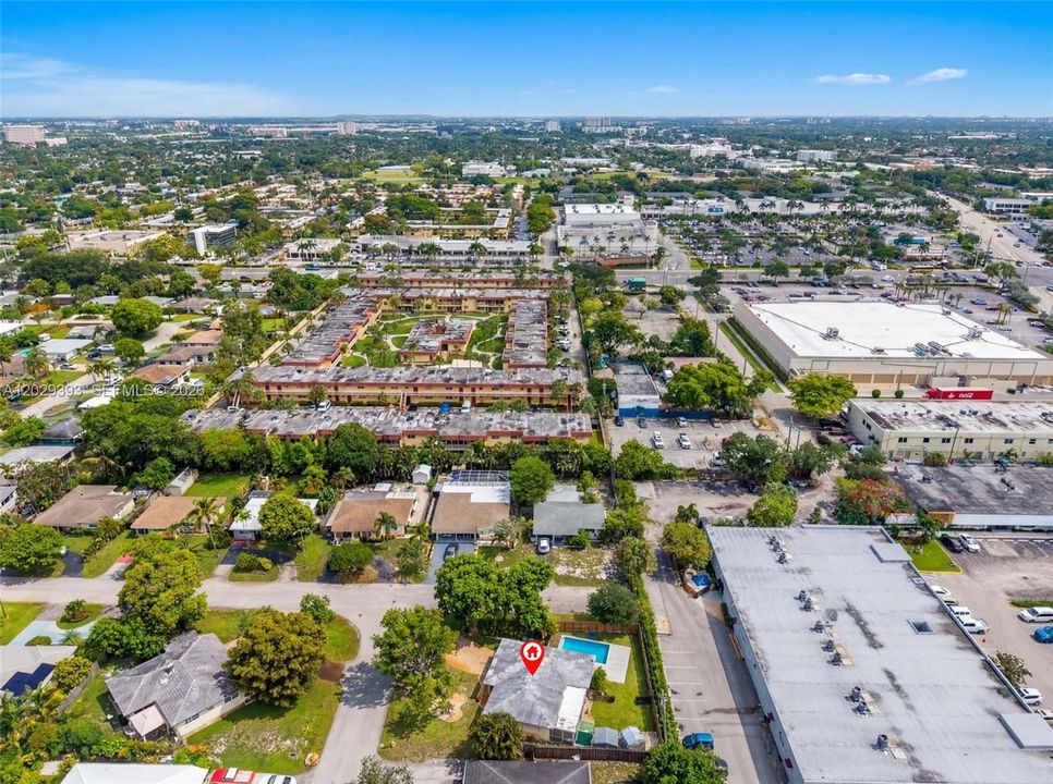 En Venta: $525,000 (2 camas, 2 baños, 950 Pies cuadrados)