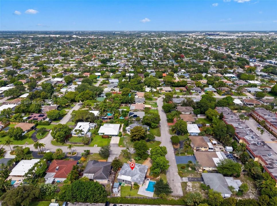 En Venta: $525,000 (2 camas, 2 baños, 950 Pies cuadrados)