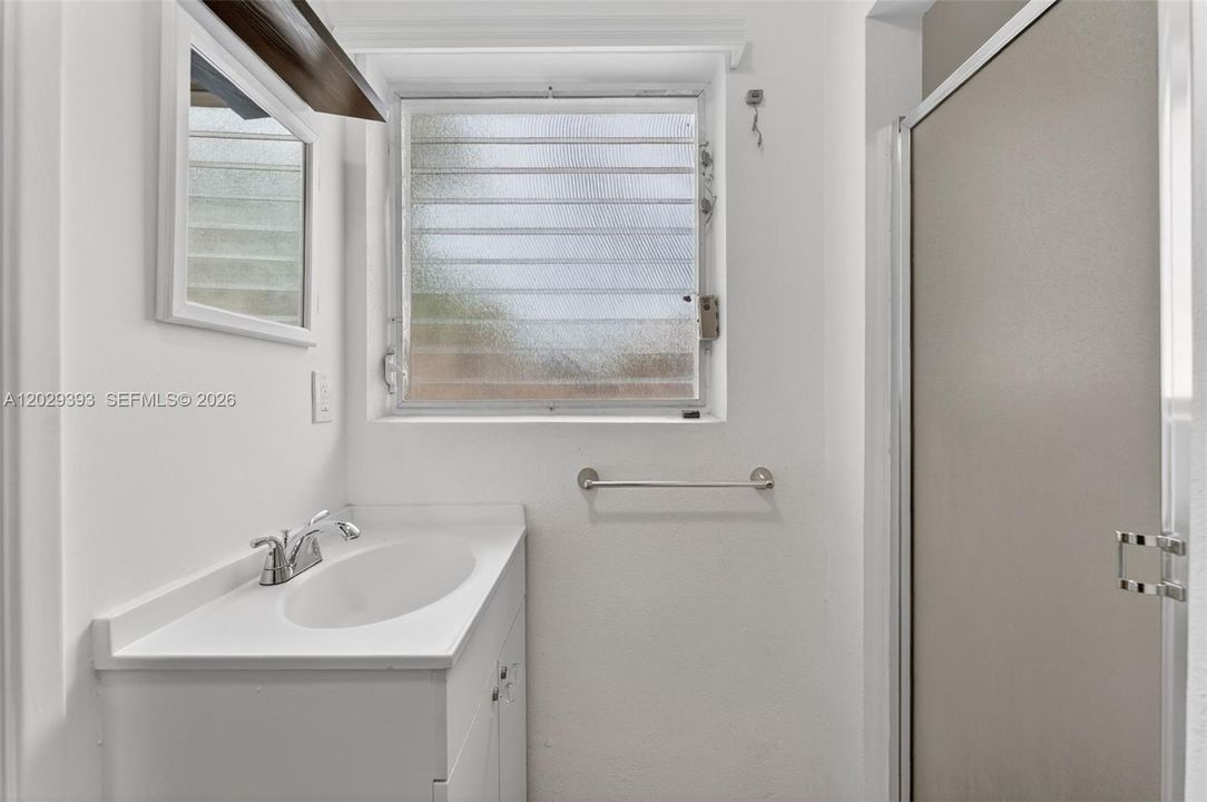 En Venta: $525,000 (2 camas, 2 baños, 950 Pies cuadrados)