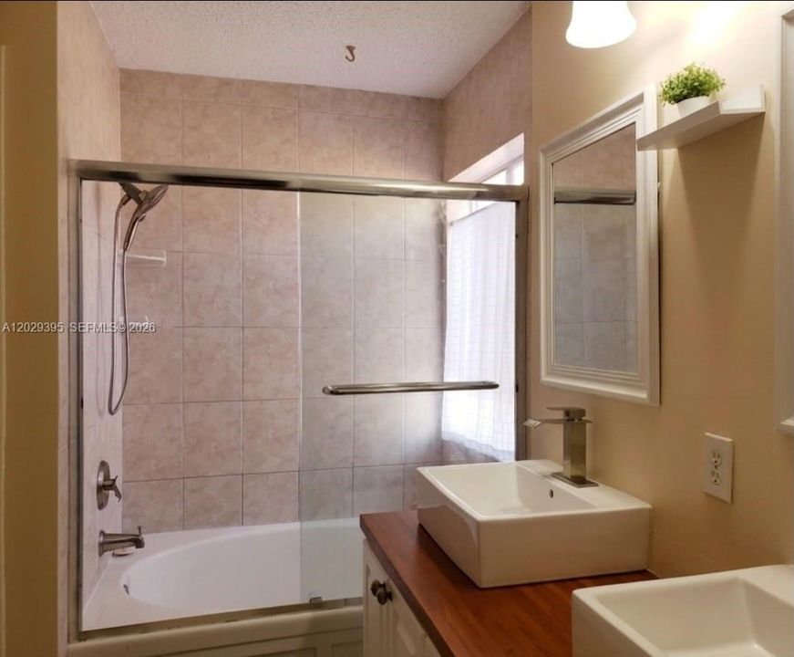 For Sale: $470,000 (3 beds, 2 baths, 1446 Square Feet)