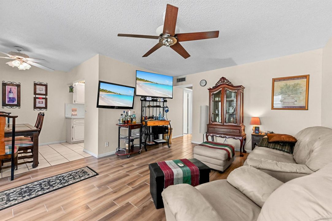 07 Living room 03