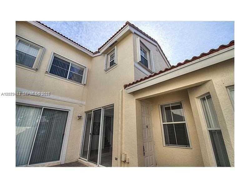 Activo con contrato: $3,600 (3 camas, 3 baños, 1604 Pies cuadrados)
