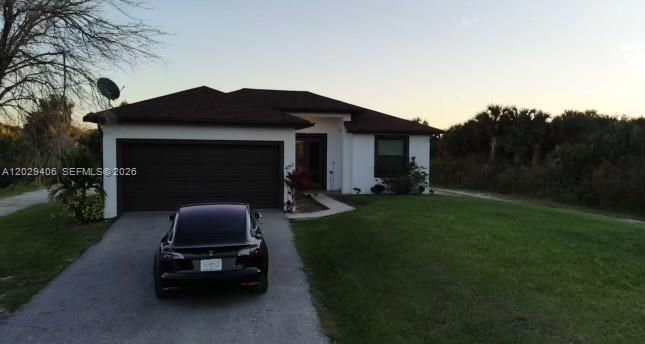 For Rent: $2,500 (3 beds, 2 baths, 1300 Square Feet)