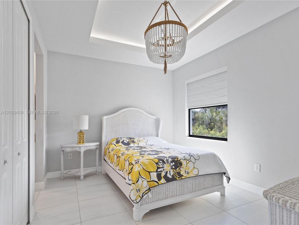 For Rent: $2,500 (3 beds, 2 baths, 1300 Square Feet)