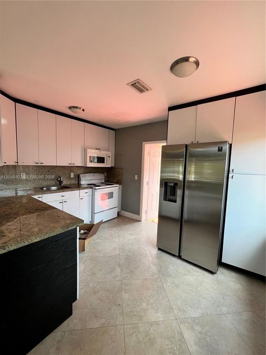 En Venta: $399,999 (2 camas, 1 baños, 862 Pies cuadrados)
