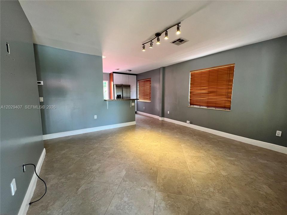 En Venta: $399,999 (2 camas, 1 baños, 862 Pies cuadrados)