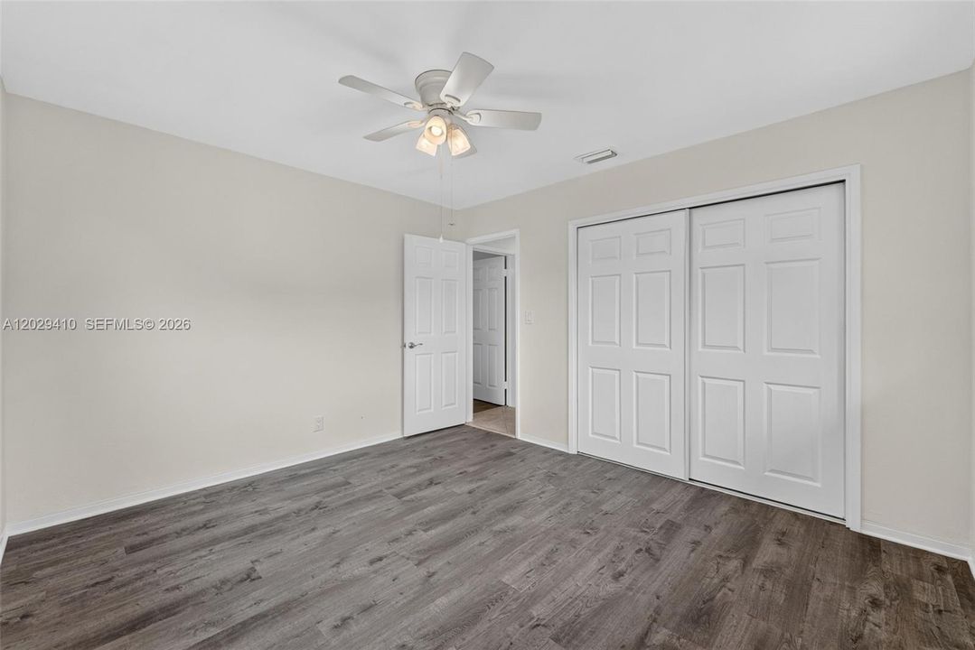 For Sale: $415,000 (2 beds, 1 baths, 1112 Square Feet)