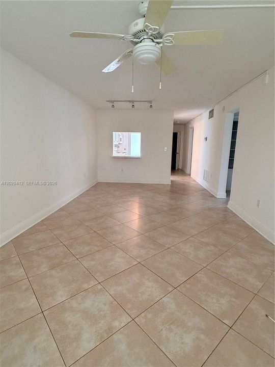 For Rent: $3,300 (2 beds, 2 baths, 925 Square Feet)