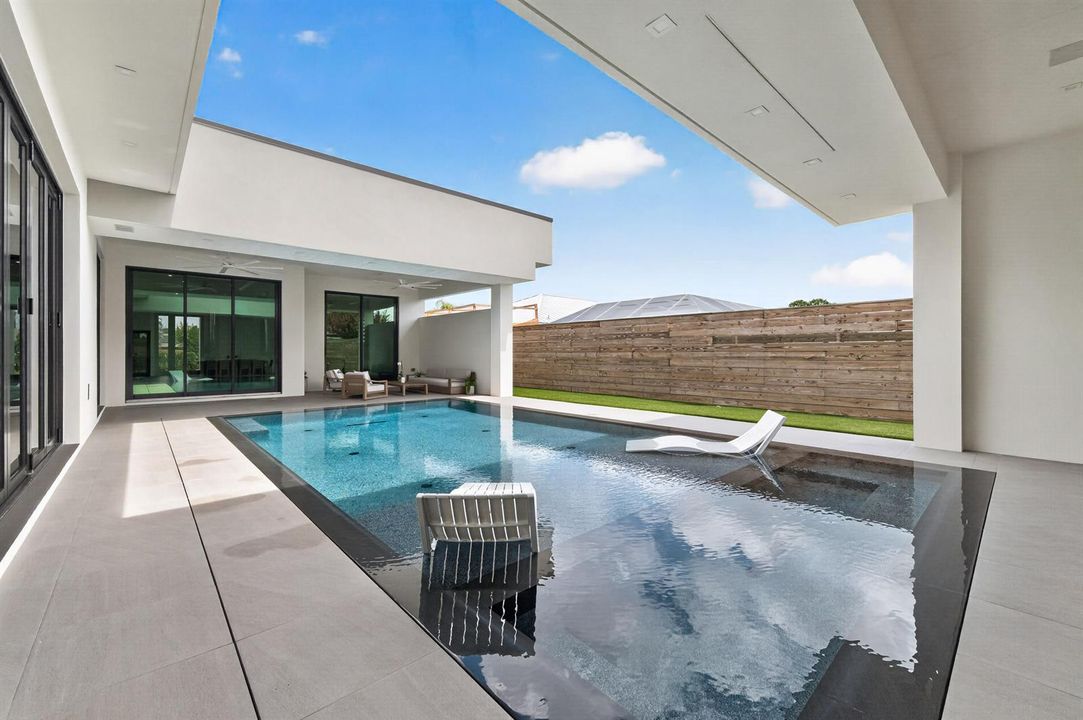 POOL / SPA