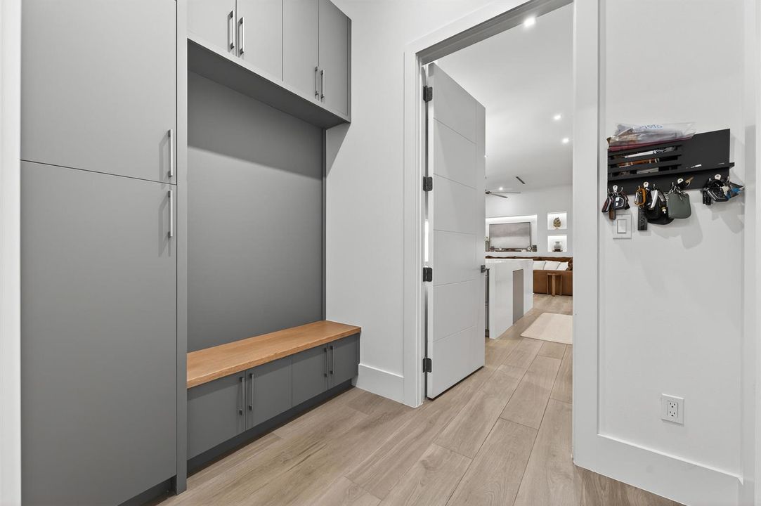 MUDROOM / DROP ZONE