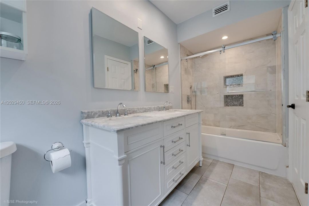 For Sale: $1,275,000 (3 beds, 2 baths, 1783 Square Feet)