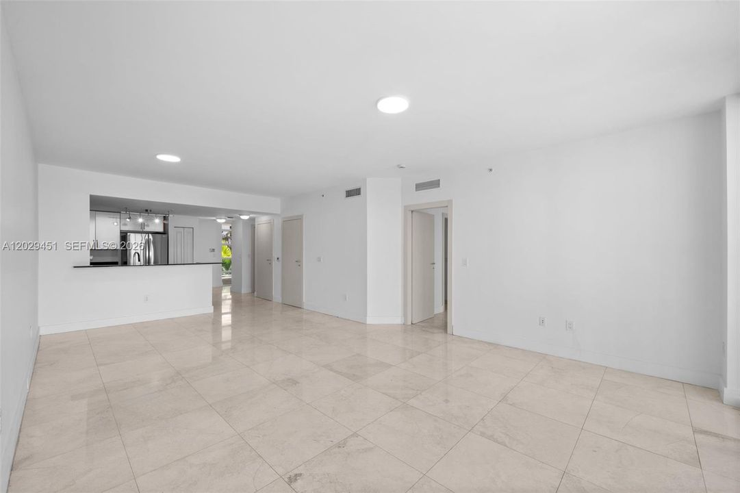 Недавно продано: $835,000 (3 спален, 2 ванн, 1336 Квадратных фут)