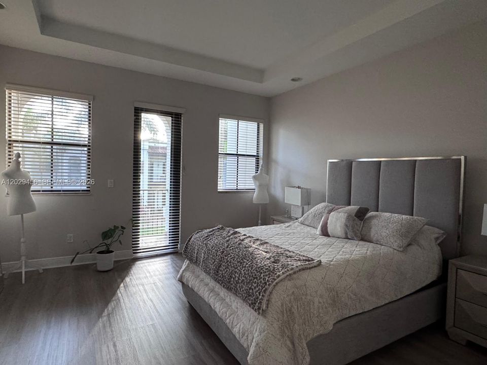 Active With Contract: $4,500 (3 beds, 2 baths, 1865 Square Feet)