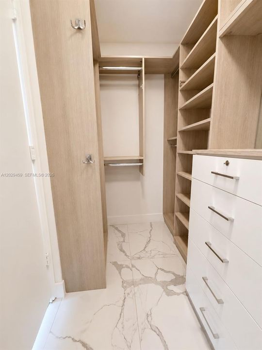 En Renta: $9,500 (3 camas, 3 baños, 1868 Pies cuadrados)