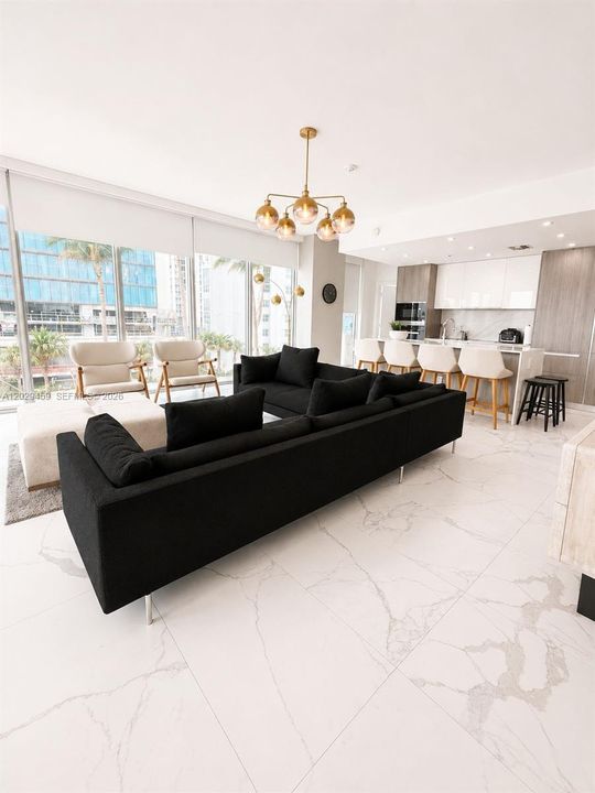 En Renta: $9,500 (3 camas, 3 baños, 1868 Pies cuadrados)