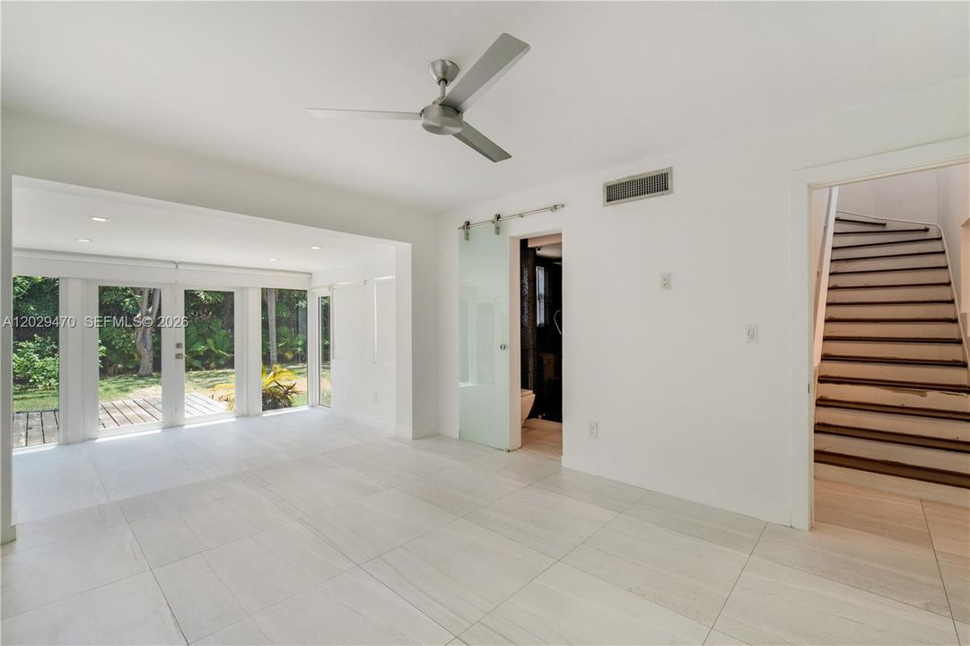 For Rent: $9,500 (3 beds, 2 baths, 1874 Square Feet)