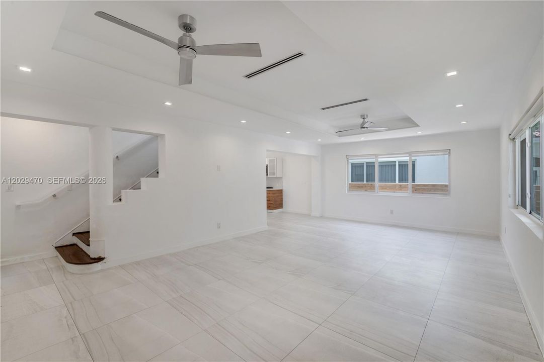 For Rent: $9,500 (3 beds, 2 baths, 1874 Square Feet)