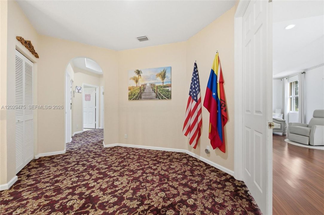 For Sale: $899,000 (5 beds, 3 baths, 3070 Square Feet)