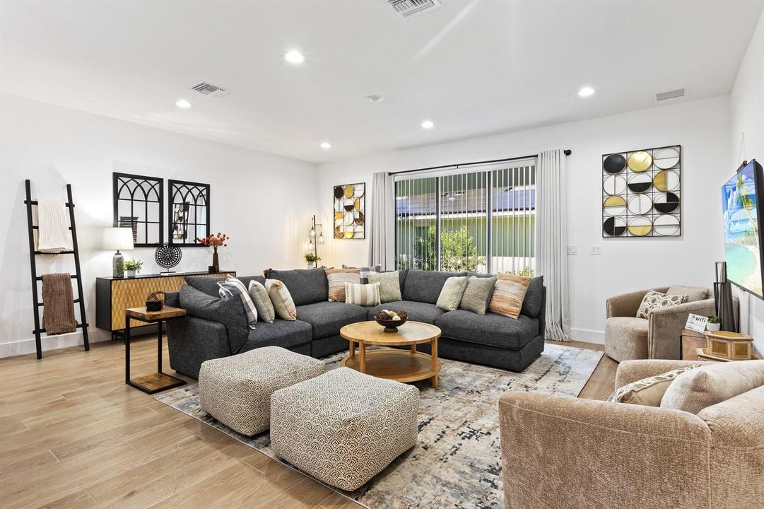 9-web-or-mls-601-sw-3rd-st