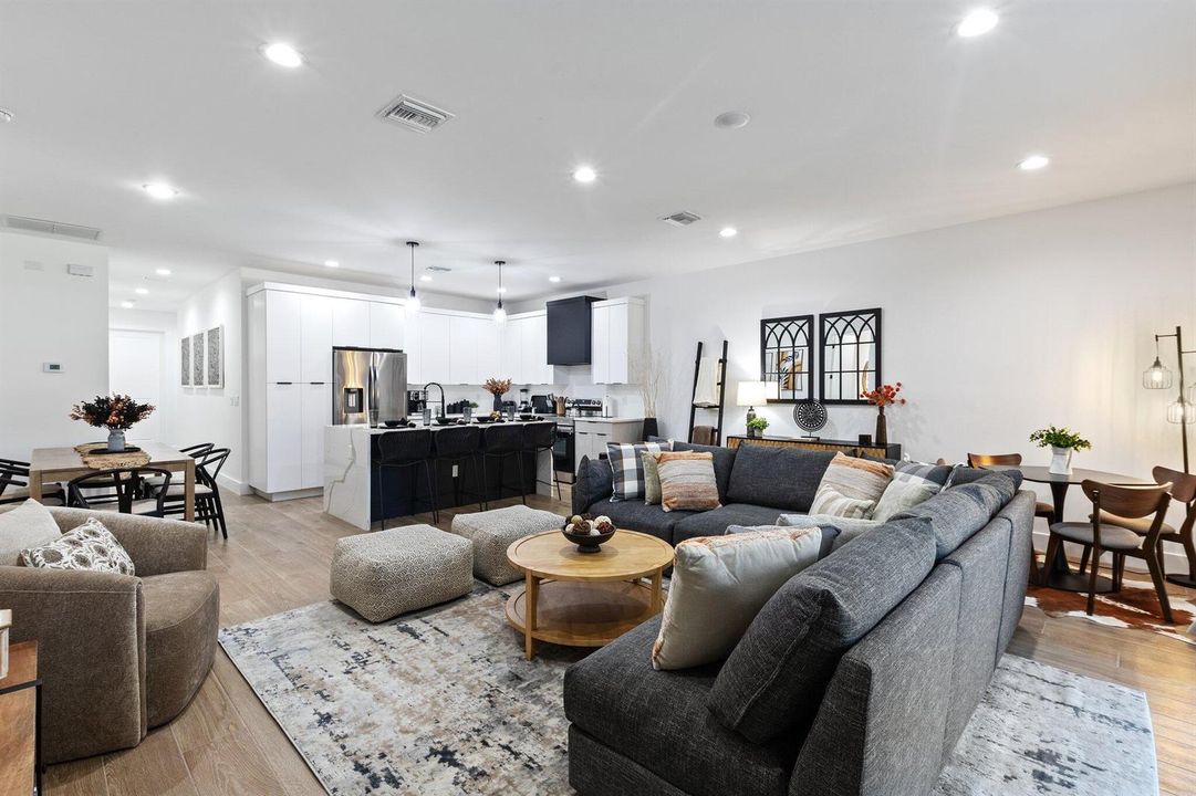11-web-or-mls-601-sw-3rd-st