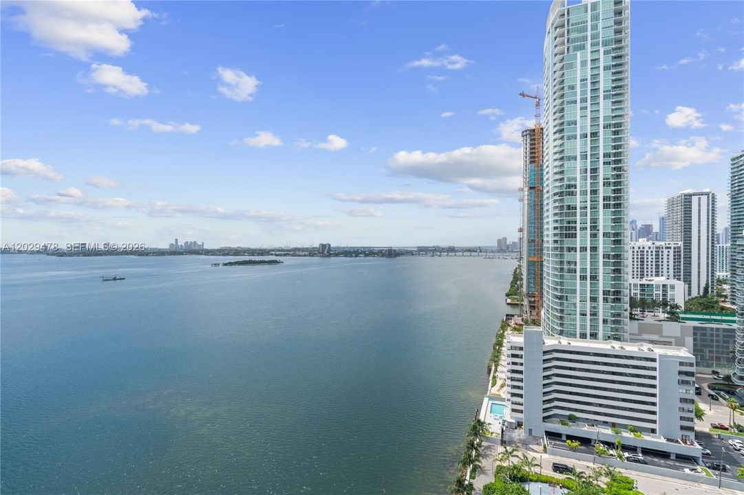 For Rent: $16,500 (3 beds, 3 baths, 1634 Square Feet)