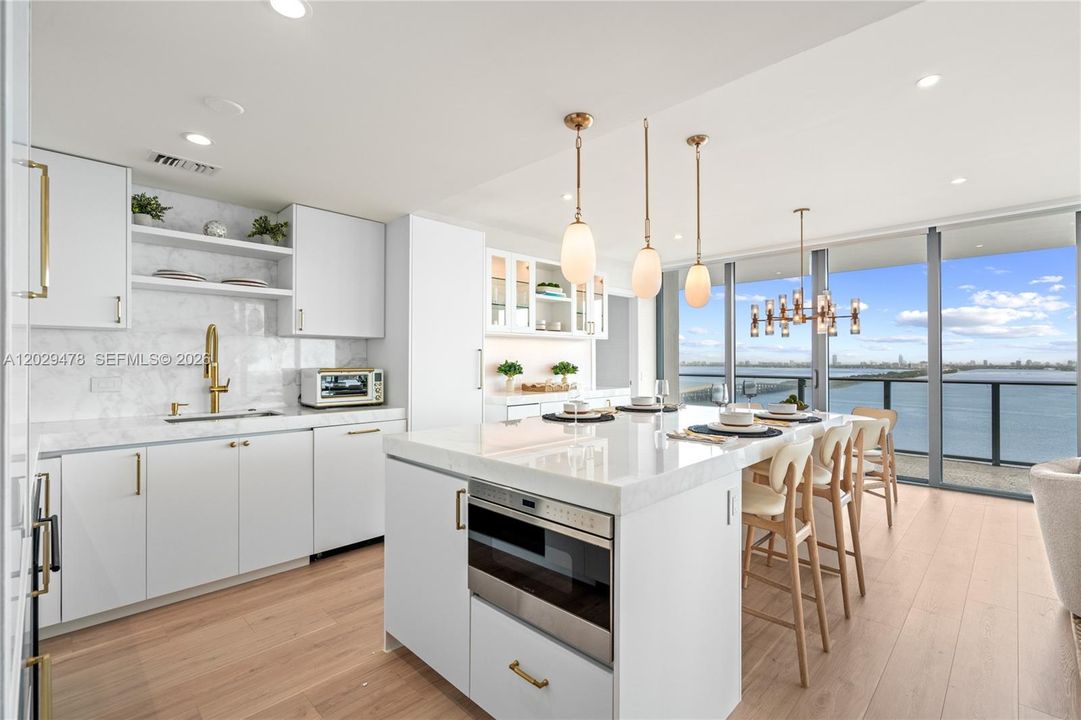 For Rent: $16,500 (3 beds, 3 baths, 1634 Square Feet)