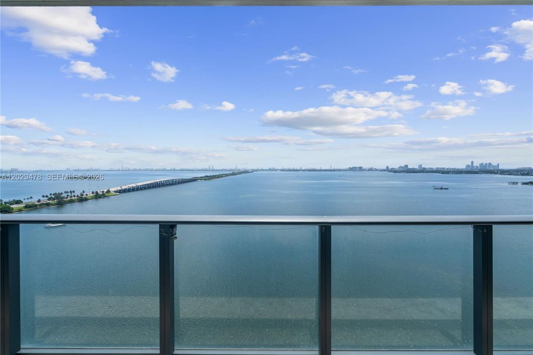 For Rent: $16,500 (3 beds, 3 baths, 1634 Square Feet)