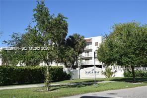 Active With Contract: $1,850 (2 beds, 2 baths, 980 Square Feet)