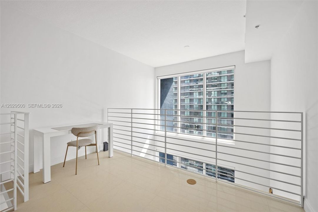 En Venta: $420,000 (1 camas, 1 baños, 877 Pies cuadrados)