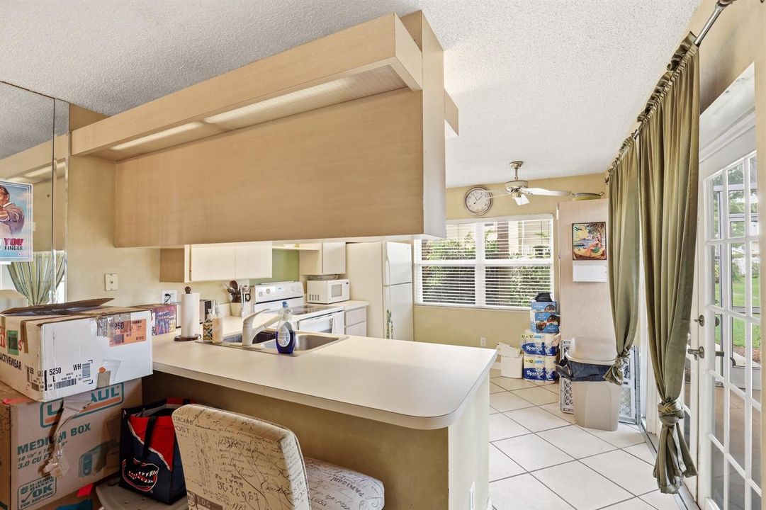 Breakfast Bar