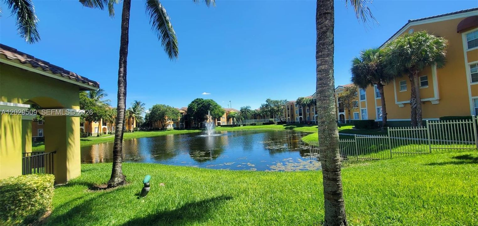 Active With Contract: $1,935 (1 beds, 1 baths, 730 Square Feet)