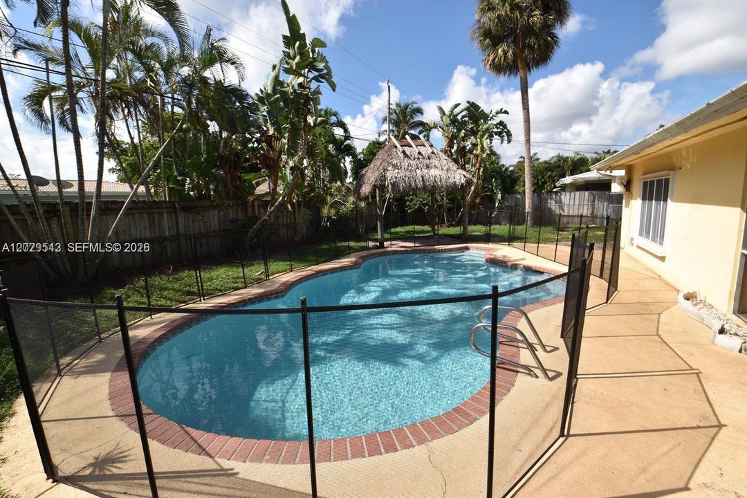 For Rent: $3,200 (2 beds, 2 baths, 1473 Square Feet)