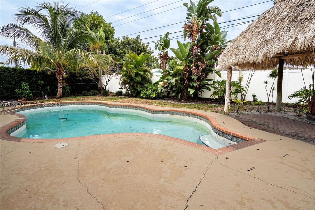 For Rent: $3,200 (2 beds, 2 baths, 1473 Square Feet)