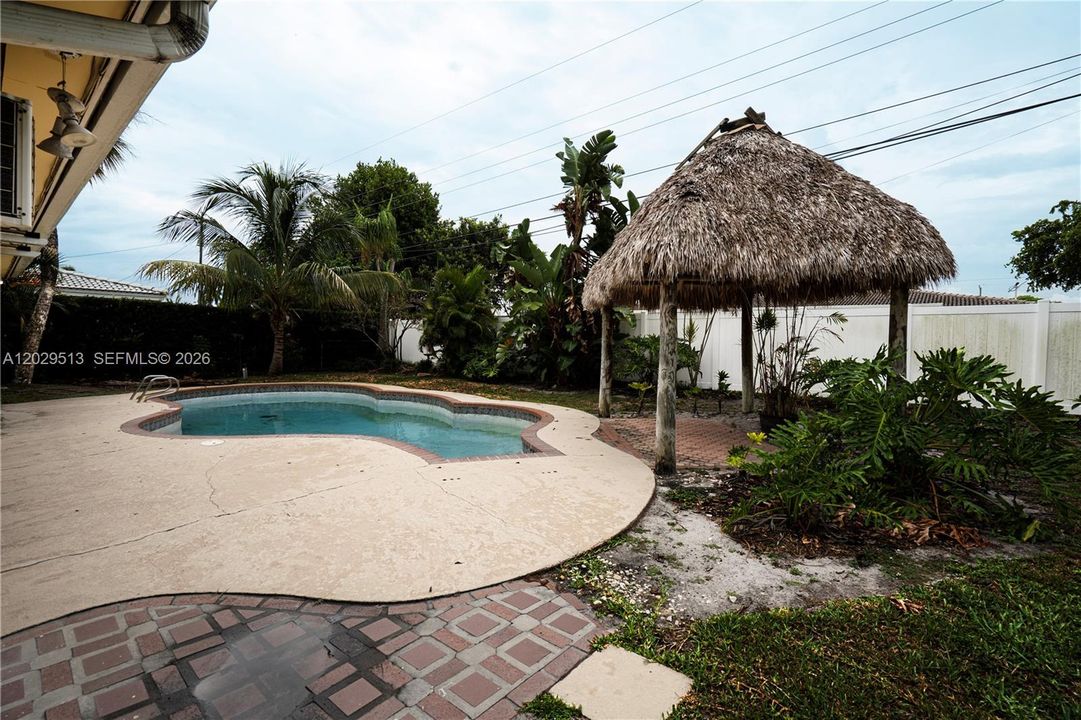 For Rent: $3,200 (2 beds, 2 baths, 1473 Square Feet)