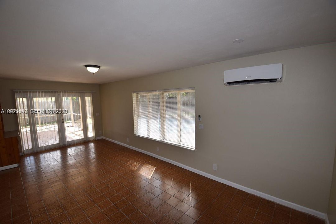 For Rent: $3,200 (2 beds, 2 baths, 1473 Square Feet)