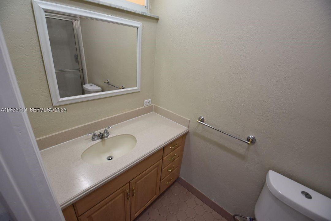 For Rent: $3,200 (2 beds, 2 baths, 1473 Square Feet)