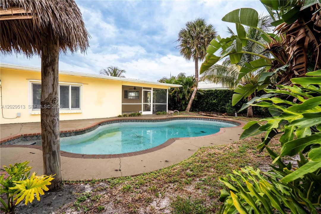 For Rent: $3,200 (2 beds, 2 baths, 1473 Square Feet)