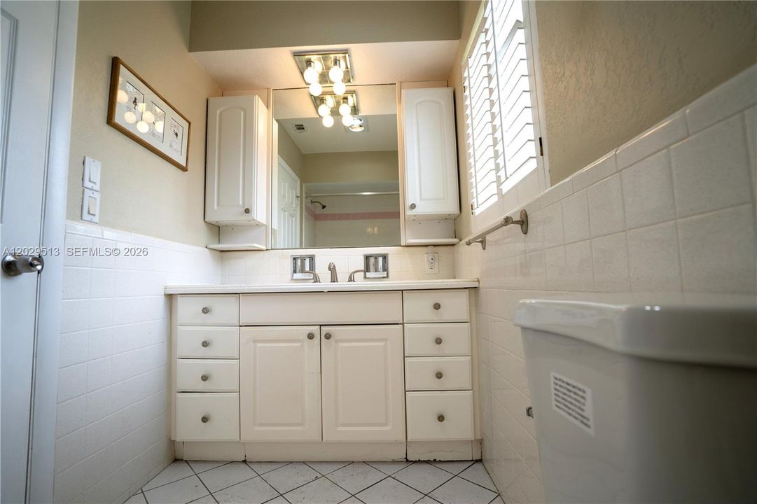 For Rent: $3,200 (2 beds, 2 baths, 1473 Square Feet)