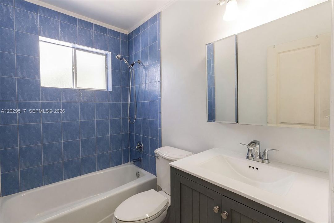 Active With Contract: $699,900 (4 beds, 2 baths, 1404 Square Feet)