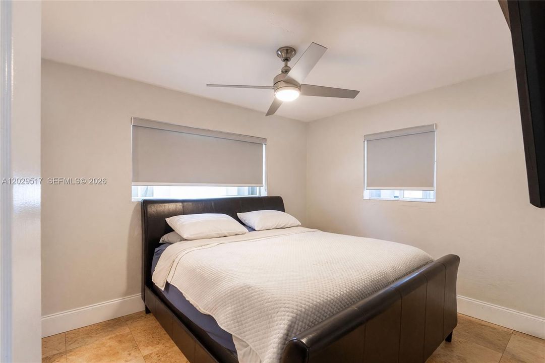 Active With Contract: $699,900 (4 beds, 2 baths, 1404 Square Feet)