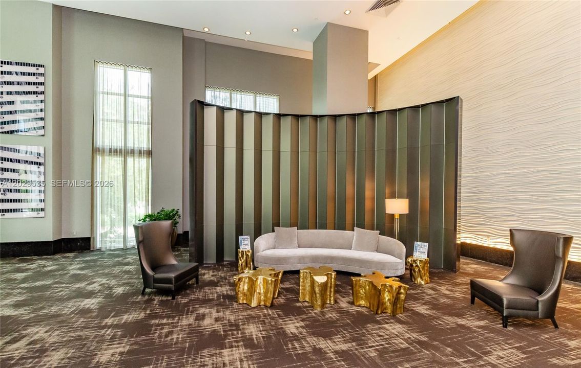 Active With Contract: $5,300 (2 beds, 2 baths, 1289 Square Feet)