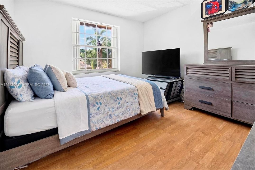 For Sale: $600,000 (3 beds, 2 baths, 2192 Square Feet)