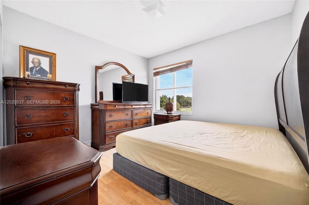 For Sale: $600,000 (3 beds, 2 baths, 2192 Square Feet)