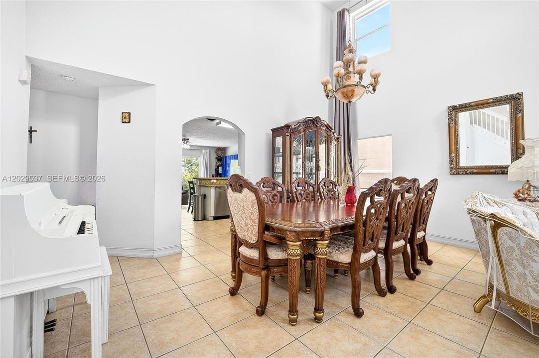 For Sale: $600,000 (3 beds, 2 baths, 2192 Square Feet)