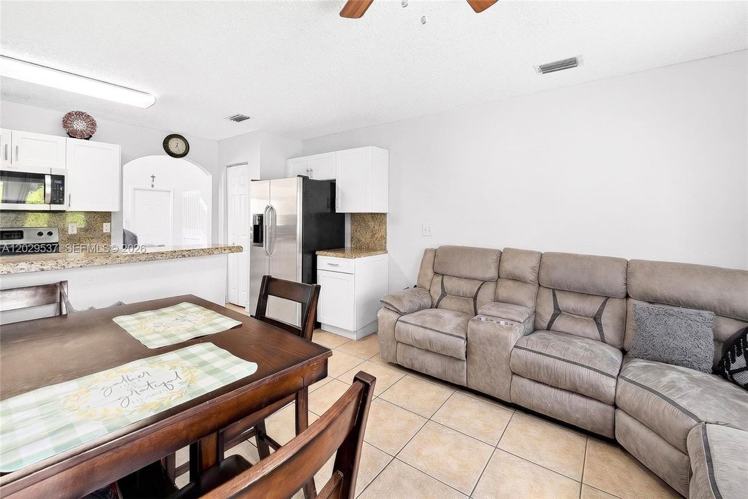 For Sale: $600,000 (3 beds, 2 baths, 2192 Square Feet)