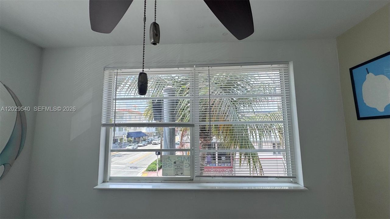 For Sale: $329,000 (0 beds, 1 baths, 410 Square Feet)