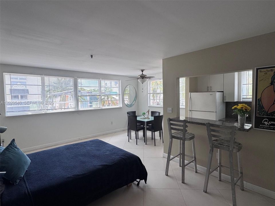 For Sale: $329,000 (0 beds, 1 baths, 410 Square Feet)