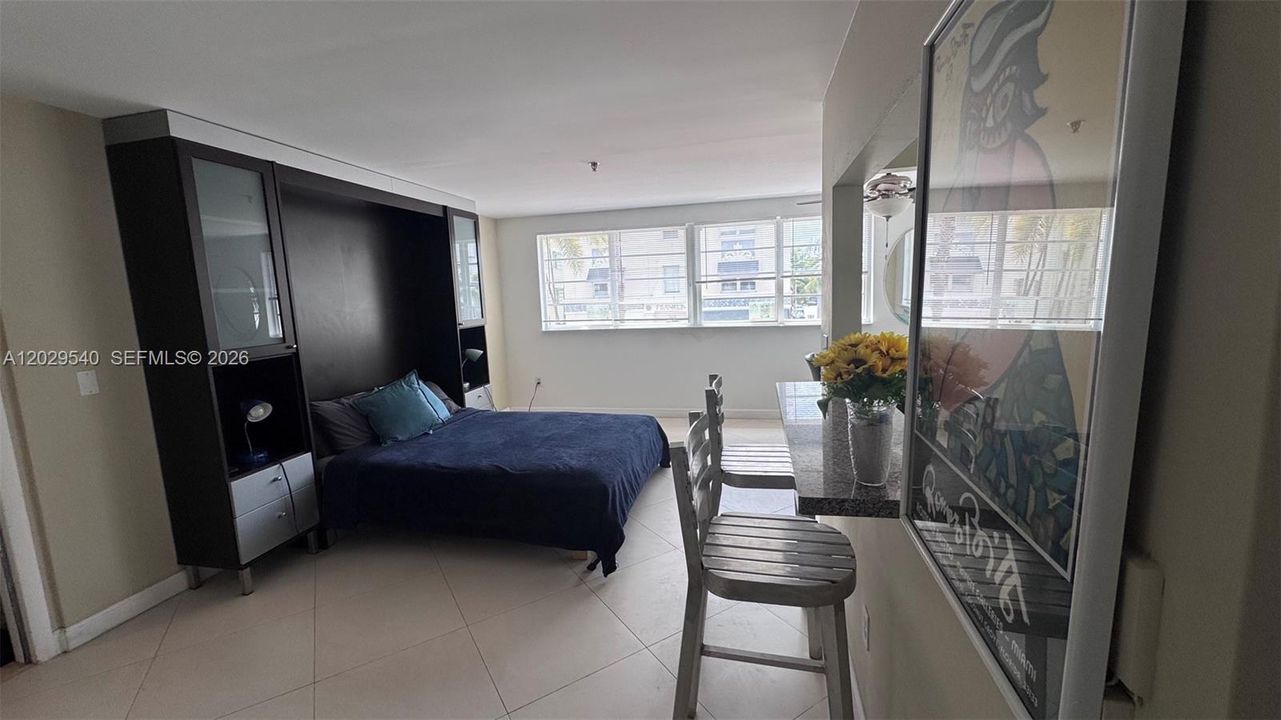 For Sale: $329,000 (0 beds, 1 baths, 410 Square Feet)